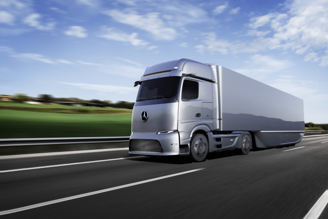 Mercedes-Benz eActros LongHaul with 500km range to begin road testing in 2022