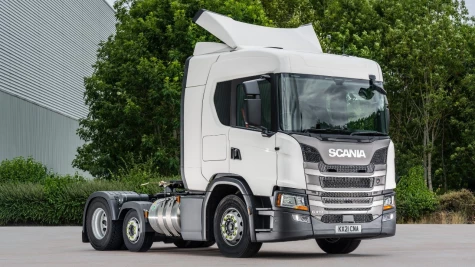 Scania Launches Three-axle Lng Tractor Unit For The Uk