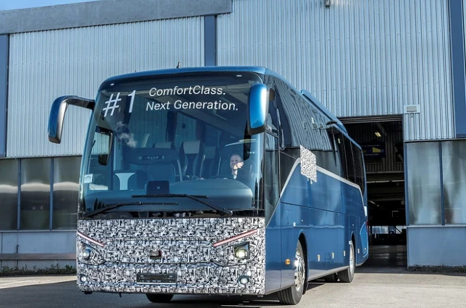 Next-gen Setra coaches enter series production