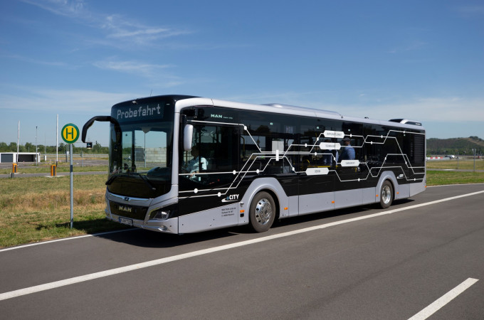 MAN successfully demonstrates bus with fully-automated passenger stop approach