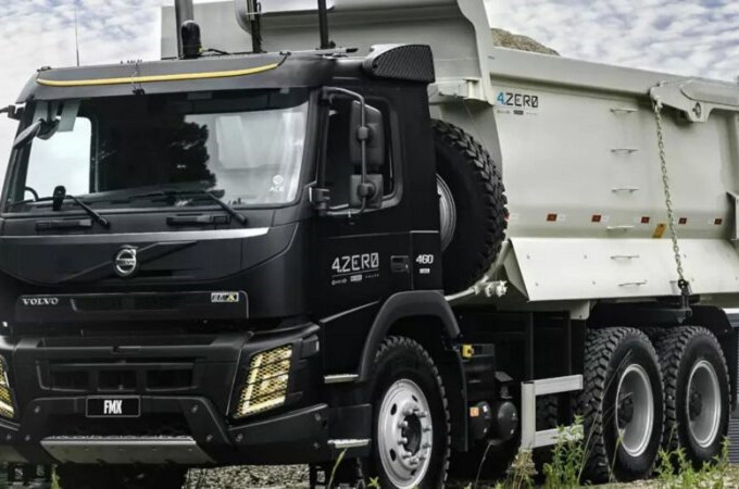 Brazilian construction company trials remote controlled Volvo FMX 4.ZERO autonomous tipper truck