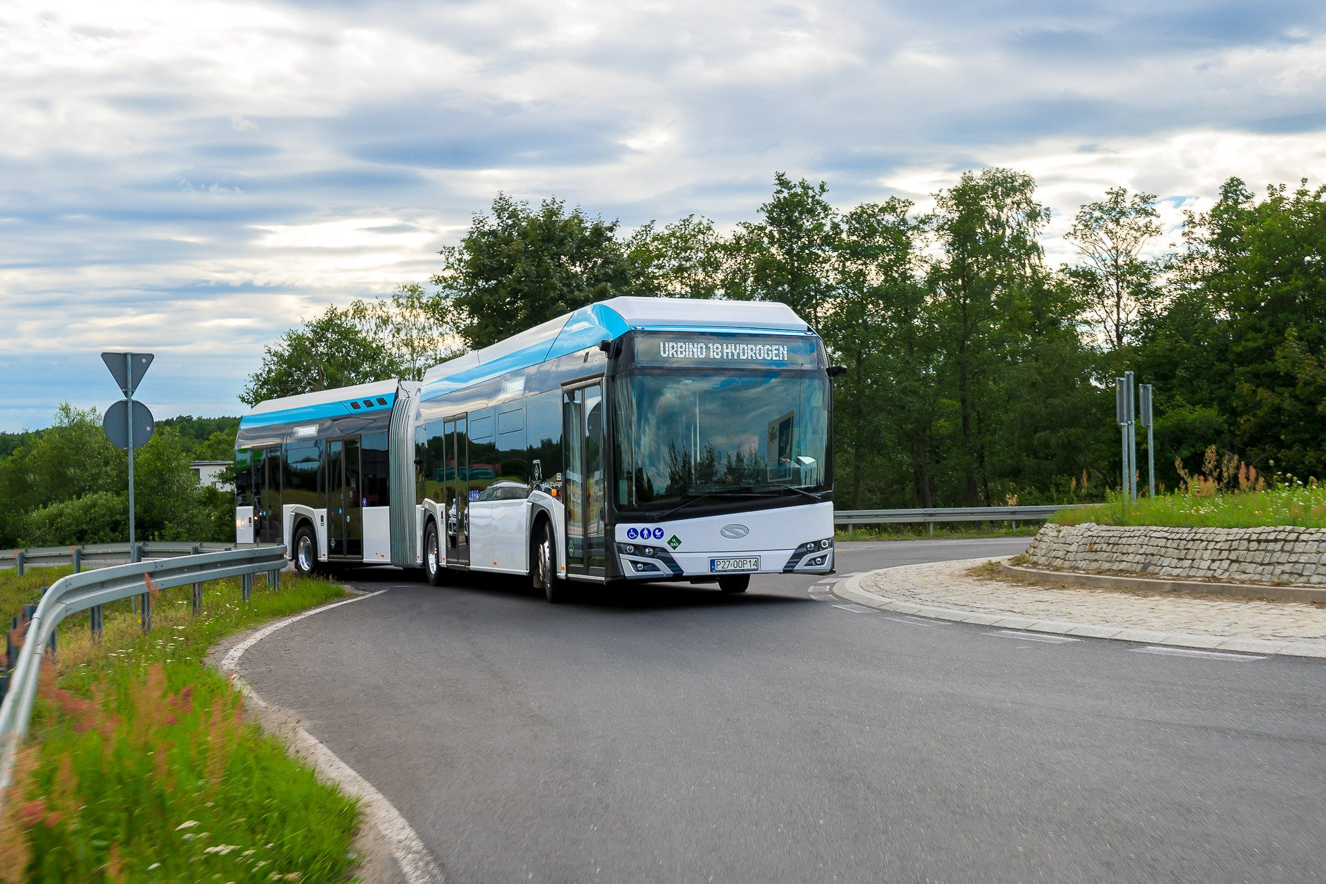 Solaris Launches Urbino 18 Hydrogen Bus