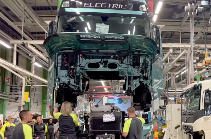 Volvo Trucks begins series production of electric FH, FM, and FMX