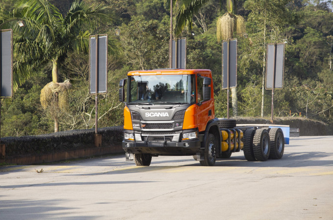 Scania presents its P280 gas truck for the sugarcane sector