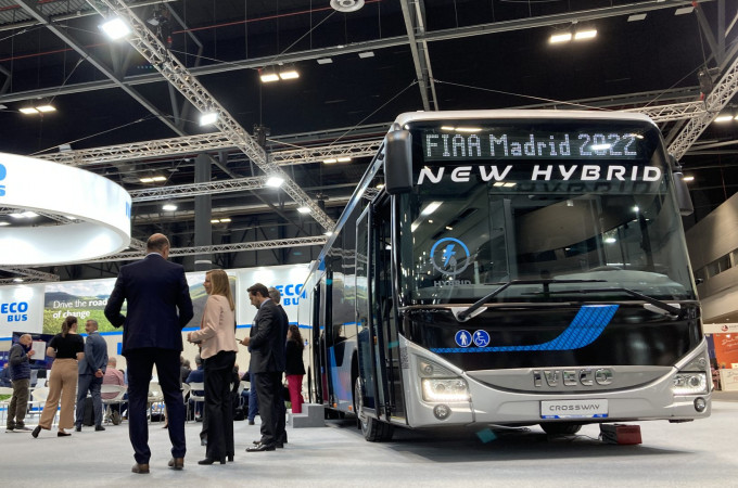 Iveco Bus debut the new Crossway Low Entry Hybrid at the FIAA