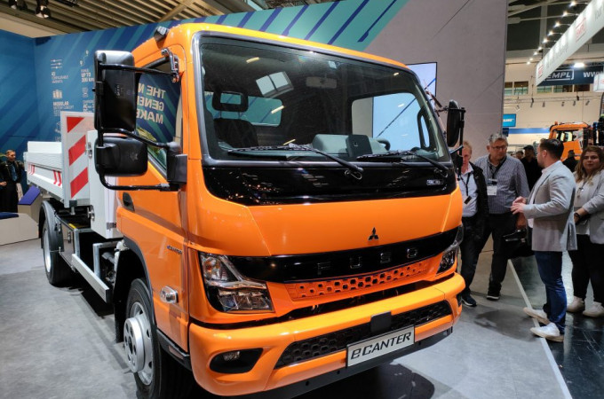 Fuso unveils next generation eCanter for construction segment at bauma 2022