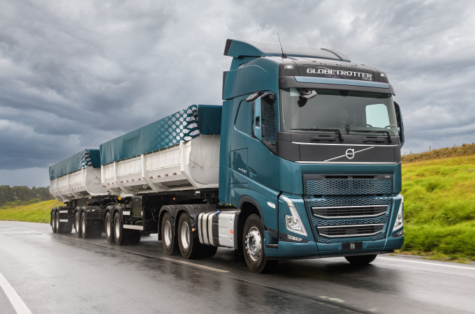 Volvo presents new range of Euro 6 medium and heavy-duty trucks