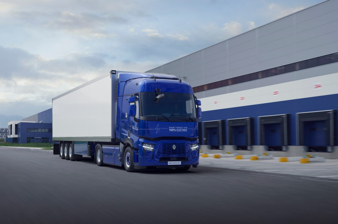 Renault Trucks reveals final E-Tech T and C designs