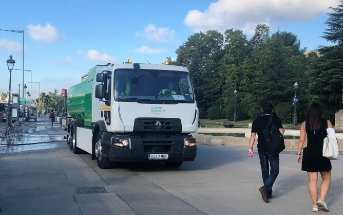 Renault Trucks receives 73 electric truck order for Barcelona