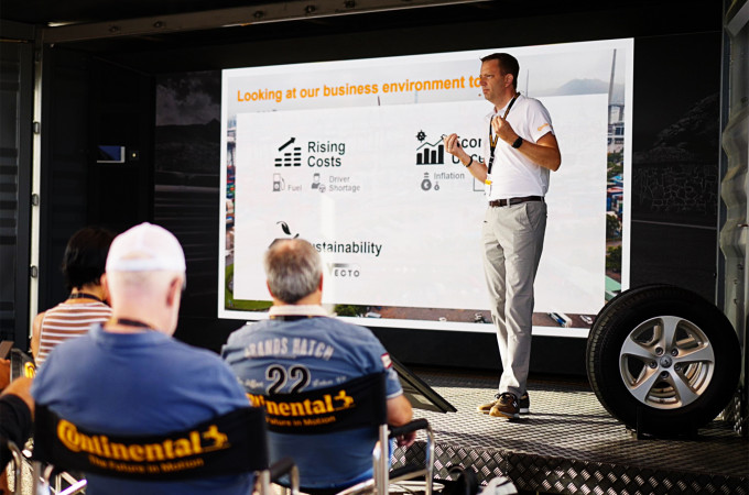Continental offers new fleet management service to customers