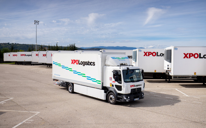 Renault Trucks announces order for 100 electric vehicles from XPO Logistics