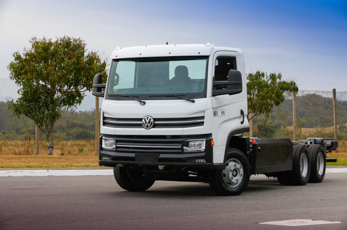 VWCO starts field testing 17.3-ton e-Delivery model