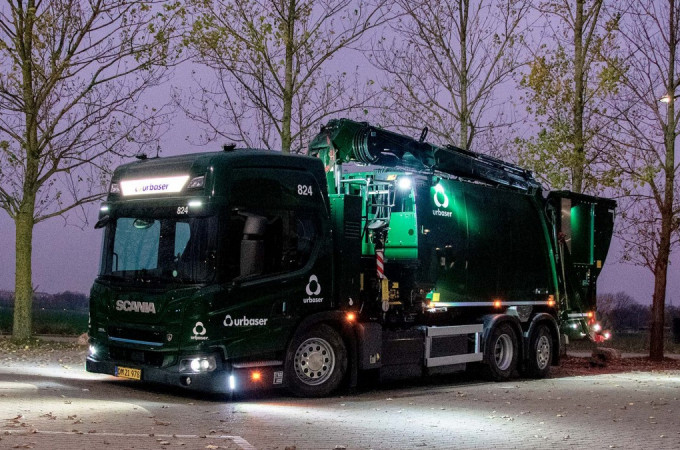 Scania puts first electric crane truck into operation in Denmark