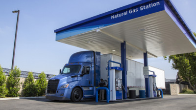 Daimler Truck North America integrates Allison transmissions in Freightliner Cascadia gas truck model
