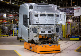 Volvo celebrates 25 years of cabin production in Brazil – Output hits record numbers in 2022 of 32,000 cabs