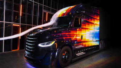Daimler Truck North America unveils Freightliner SuperTruck II