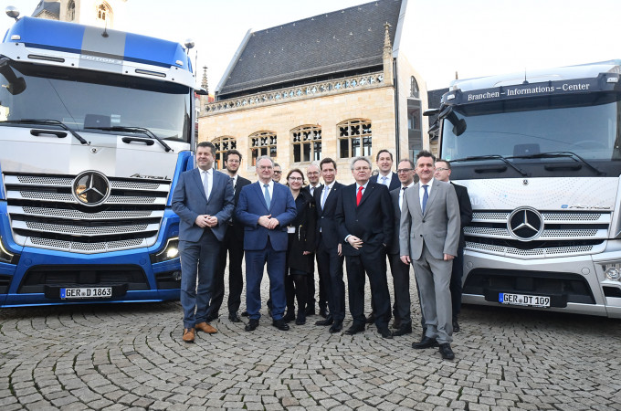 Daimler Truck sets up logistics hub for spare parts in Germany