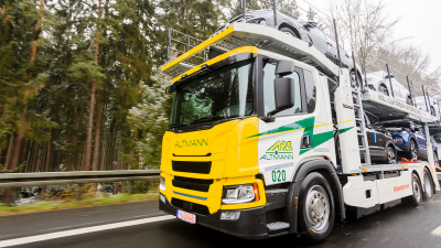 Scania deploys its first all-electric car transporter truck