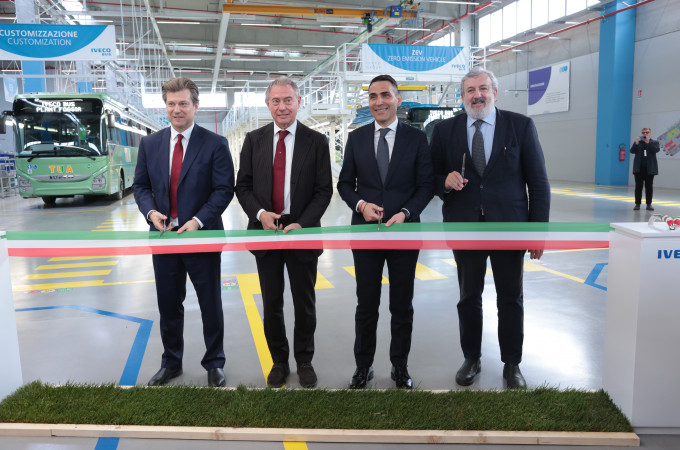 Iveco opens a new bus manufacturing plant in Italy