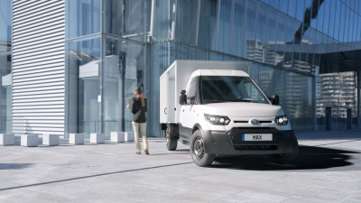 B-ON showcases range at CV Show, announces deal with International Motors