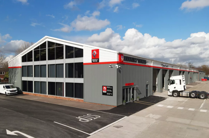 Renault Trucks dealer opens new site in North West of England