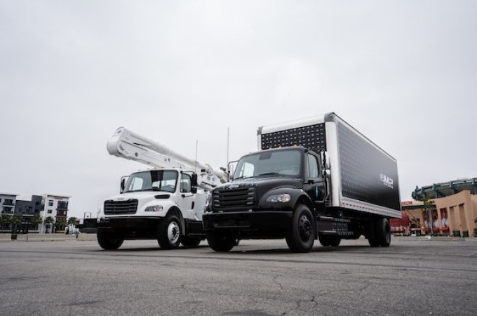 Daimler Truck NA unveils Freightliner eM2 production model at ACT Expo