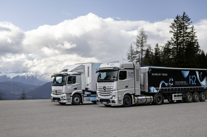 Mercedes-Benz tests zero-emission trucks in the Alps