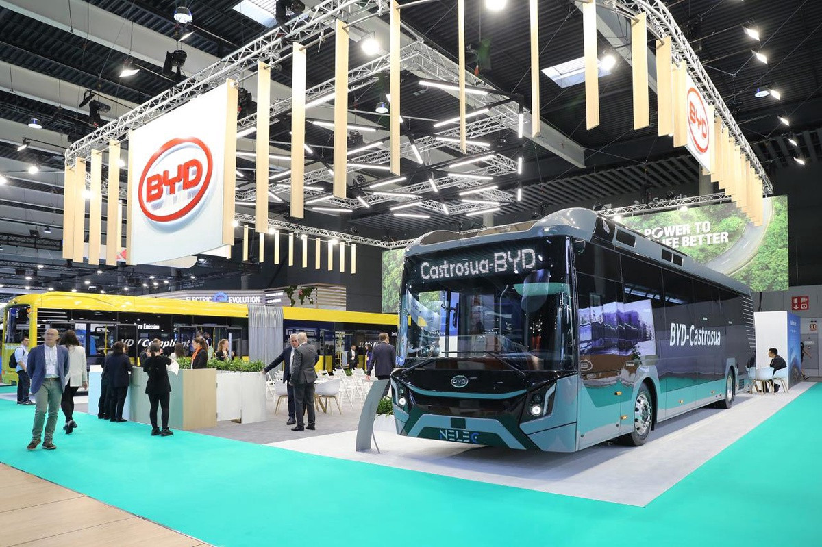 BYD And Castrosua Debut Electric Bus