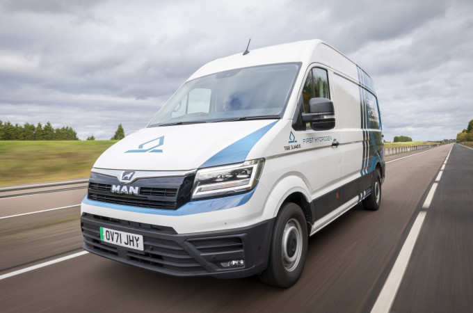 First Hydrogen begins a second hydrogen-powered LCV test in the UK