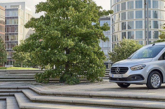 Mercedes-Benz brings electrification to new Citan range
