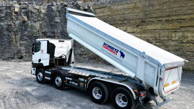 Schmitz Cargobull expanding product portfolio for UK market – including rigid tipper bodies and fridge trailer with e-axle generator