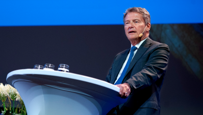 Volvo Chairman Carl-Henric Svanberg to step down next year