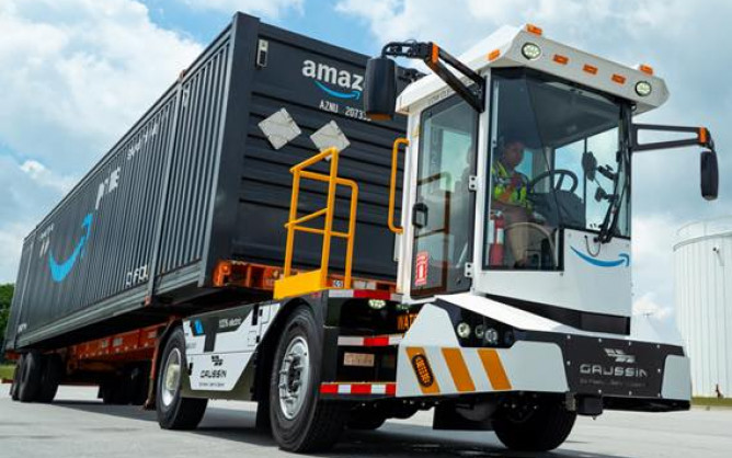 France’s Gaussin begins deliveries of terminal e-tractors to Amazon in the USA