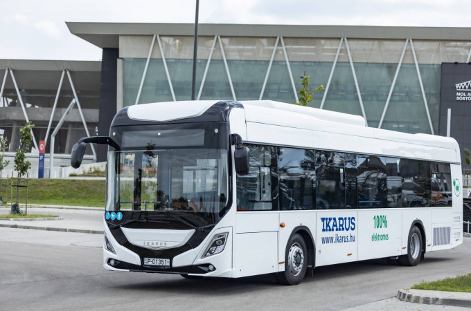 Ikarus wins first electric bus contract in Poland