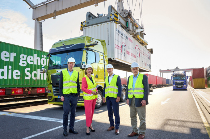 Autonomous truck increased efficiency by up to 40% at Ulm container terminal, according to German research project
