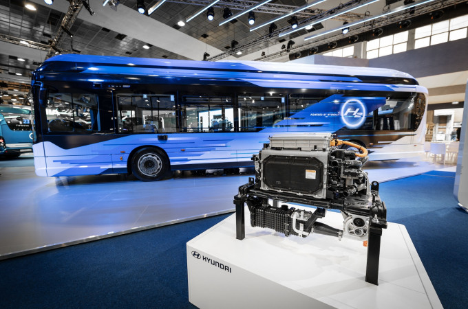 Iveco and Hyundai debut new hydrogen city bus at Busworld Europe 2023