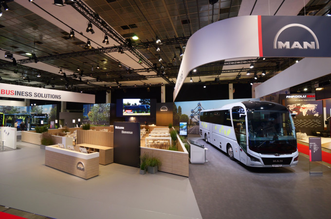 MAN presents new coach dashboard and low-entry electric bus at Busworld 2023