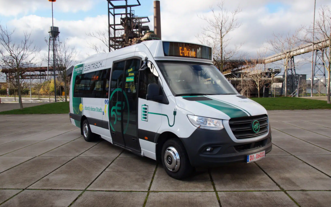 Tremonia Mobility presents Sprinter-based electric minibus at Busworld 2023