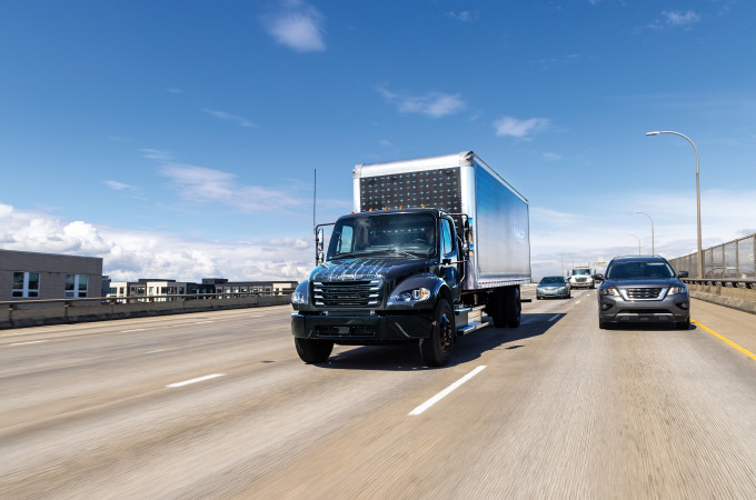 Daimler Truck North America begins series production of BEV Freightliner eM2 medium-duty truck range