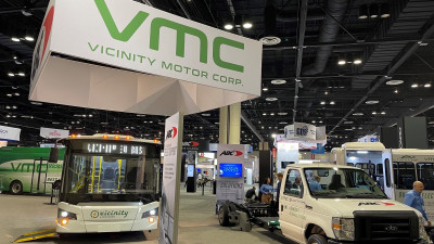 Vicinity displays 28ft bus at APTA to announce presence in US market