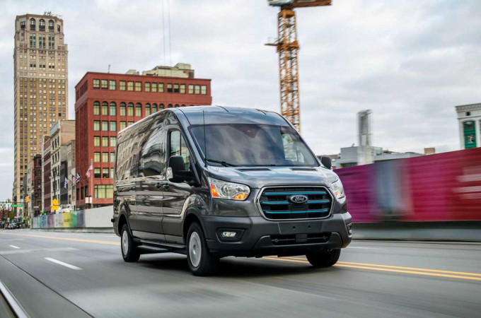 Ford begins shipments of E-Transit in the USA
