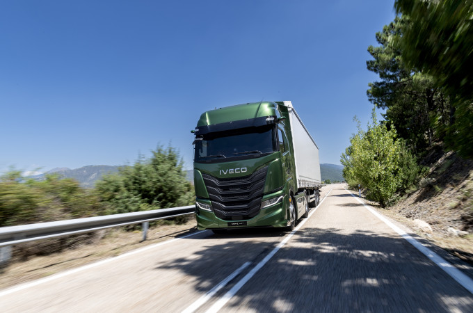 Iveco Group announces EUR 1 billion investment at Solutrans