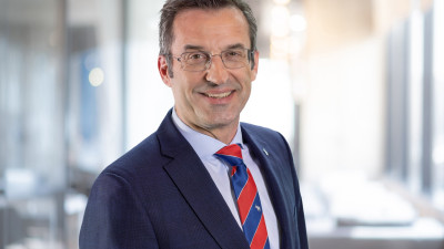 Schmitz re-elects Dr Günter Schweitzer as COO for further five years
