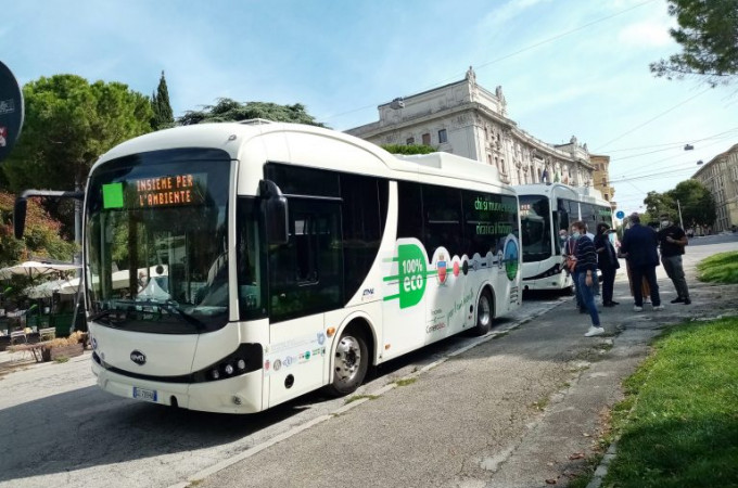 BYD delivers the first electric buses to Marche Region of Italy