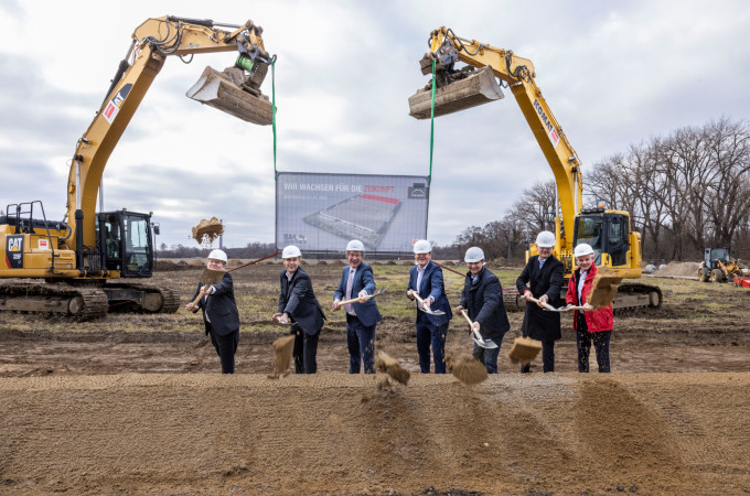 MAN breaks ground on expansion to logistics centre in Salzgitter