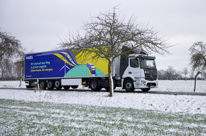 Einride teams up with Mars to deploy 300 e-trucks across Europe