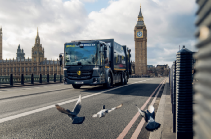 Lunaz receives TfL approval to operate repowered refuse vehicles in London