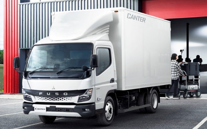 Fuso launches new diesel Canter in Japan