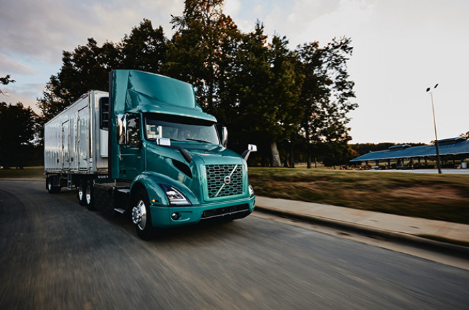Volvo Trucks North America highlights e-truck incentives as it plans to start production in USA