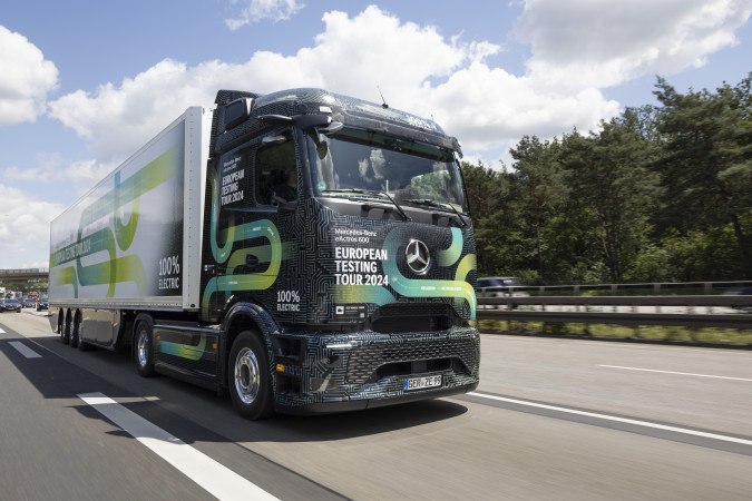 The eActros 600 European Testing Tour 2024 begins in Frankfurt